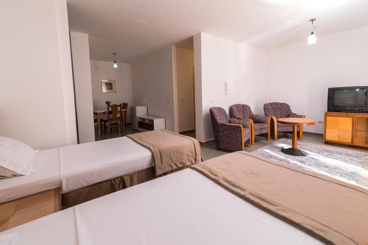 Rafaelo Resort Shëngjin Екстериор снимка